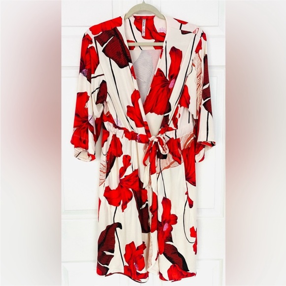 Soma Robe COOL NIGHTS Short Robe Flowers Red size Medium - Picture 7 of 11